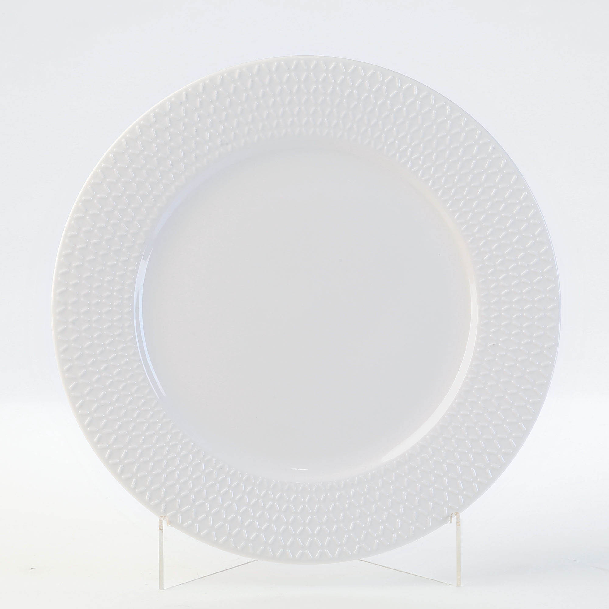 Tablefair Embossed Weave Dinner Plate Rim 26.7cm White