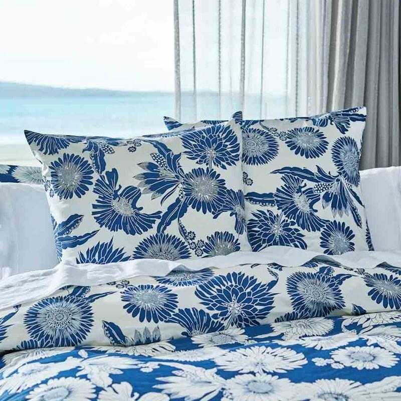 Briscoes european pillow shop