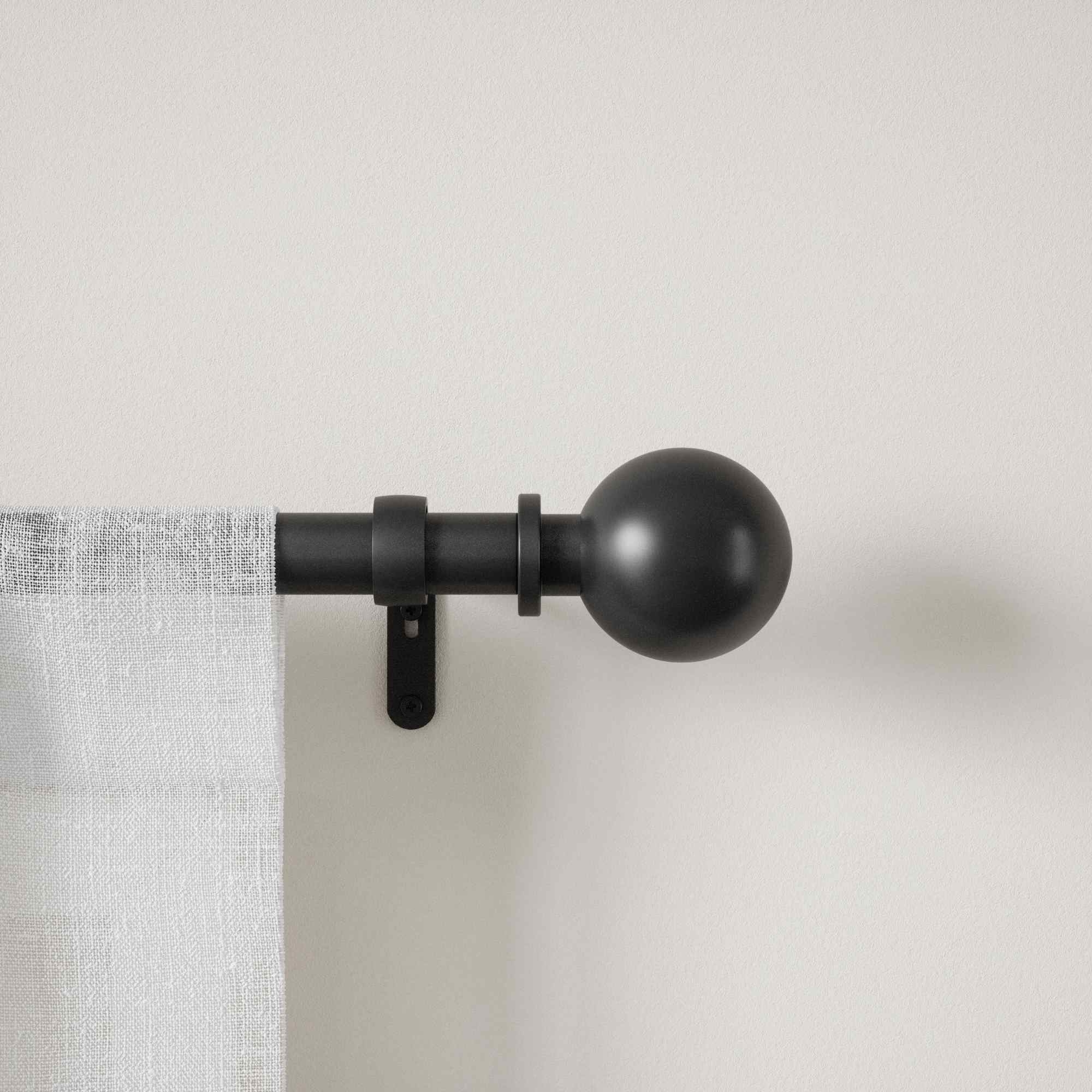 Umbra Bolas Curtain Rod