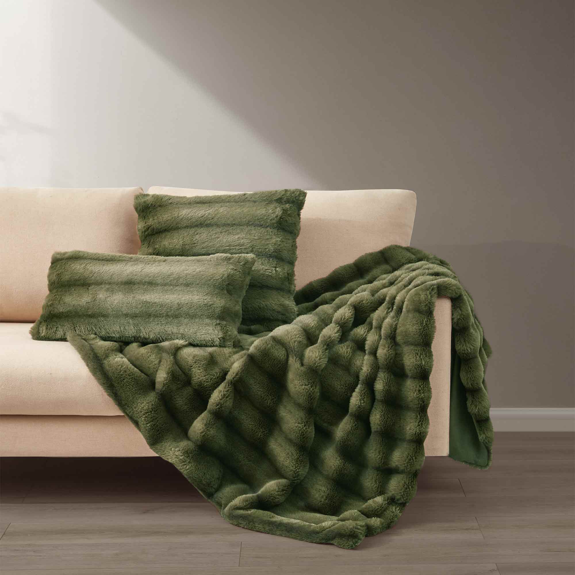 Urban Loft Freja Faux Fur Throw