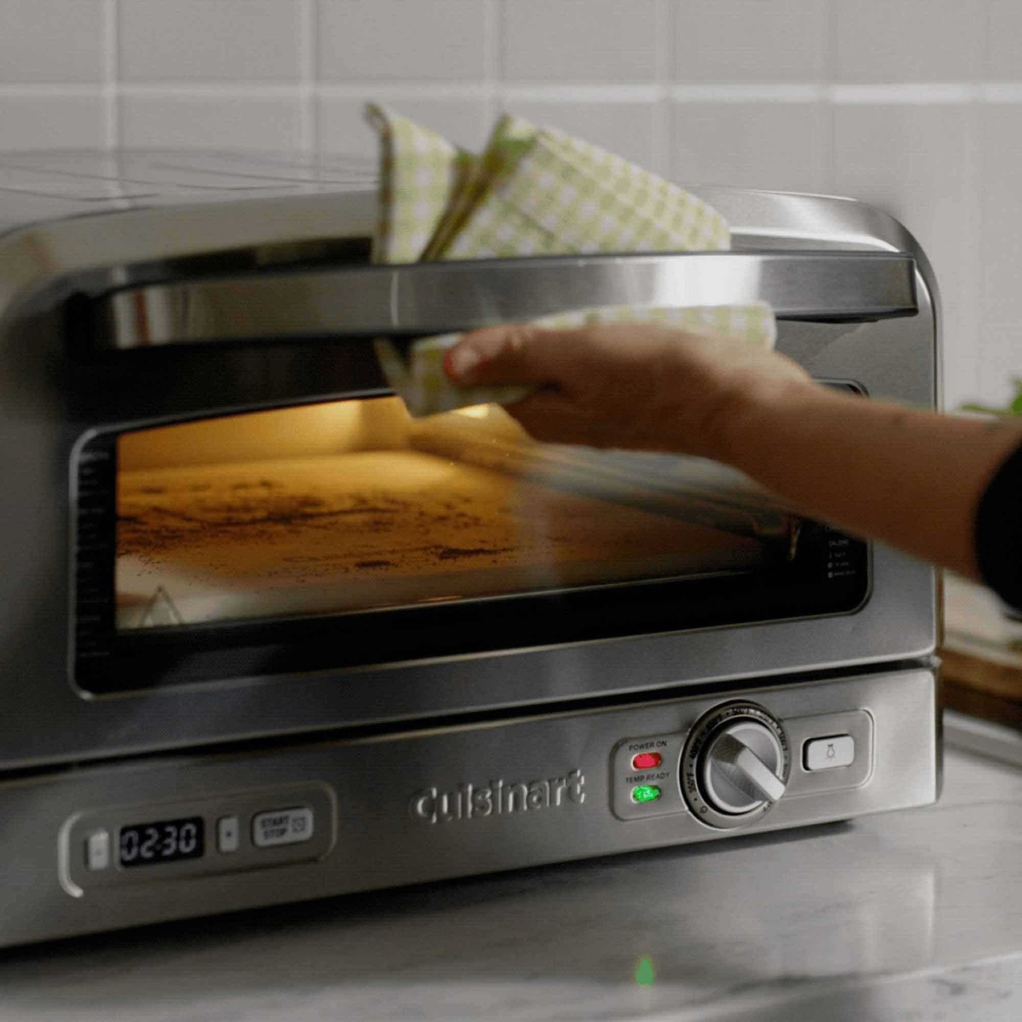 Cuisinart Pizzeria Pro Indoor Pizza Oven | Briscoes